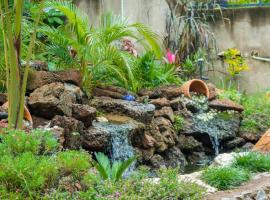 Darwendale Madhuve lodge for one, Hotel in Norton