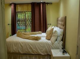 Chishongo lodge for one, Hotel in Norton