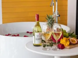 One Bedroom SEA HEAVEN with Jacuzzi