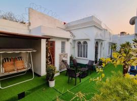 Braj Basera by GrehStay 1 km from Krishna Janmabhoomi, hôtel à Mathura