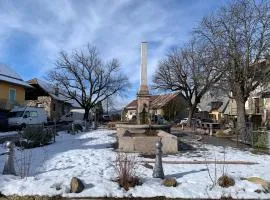 Maison cosy au centre du village avec vue fontaine