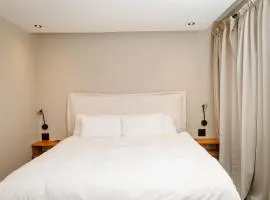 The Valley Escape - Cozy Corner