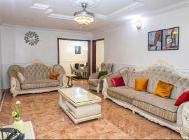 The 4 Kays Apartment, hotel con estacionamiento en Agege