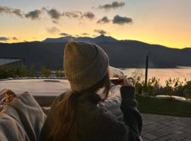 Amumi Lacul Bicaz - Casuta Terra, hotel di Buhalniţa