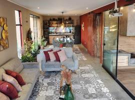 Quiet 3BR Country Villa whit BBQ in Ica, Hotel in Guadalupe
