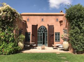 Villa l'Aziza, hotel sa Najem