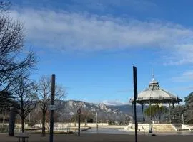 Le Briand - Champ de Mars