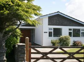 Seamist Rock - on the north coast of Cornwall, hotel in Roche