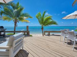 Incredible Beach Front Villa!, Hotel in George Town