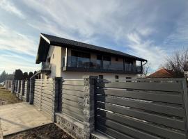 Fenyő Villa , Vila Bradul, hotell sihtkohas Covasna