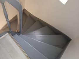 gare, готель у місті Ам'єн