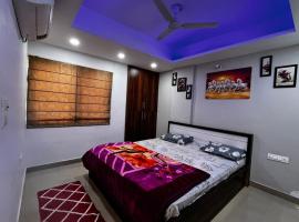 Madhav Premium 1BHK Homestay, Hotel in Mohāna