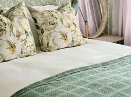 Finch Nest Self Catering