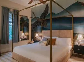 Stunning Home w Beach & Downtown 5 mins Away