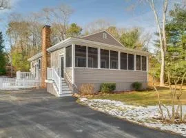 Walk to Sagamore Beach! Curated and Spacious Cottage