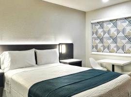 Motel 6-Atascadero, CA، فندق في أتاساديرو