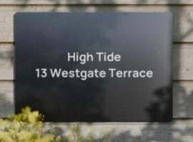 High Tide, хотел в Уитстейбъл