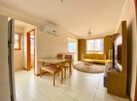 Apenas um quadra da Beira Mar, junto ao centro!