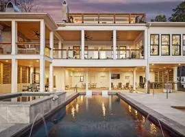 Southern Belle Estate by AvantStay