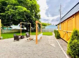 Copper Voyage, Fenced Backyard