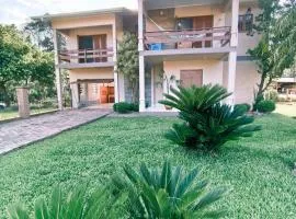 Casa com piscina, na Rota do Cristo Protetor