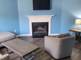 Sky Blue Bungalow, Hotel in Conyers