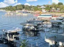 Pillsbury Point Cottage on West Lake Okoboji