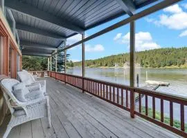 Quiet Lakefront Home with Private Dock