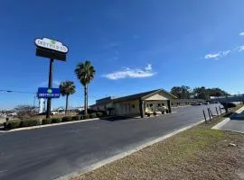 Driftwood Inn - Lake City