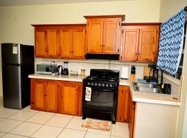 Cozy one bedroom apartment โรงแรมในLambeau