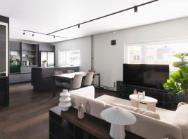 Design home with sauna and spa in central Helsinki, hotel en Helsinki