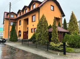 扎雅德巴庫斯賓館