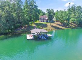 L & L Lodge - Six Bedrooms! Pet-Friendly!, Hotel in Double Springs