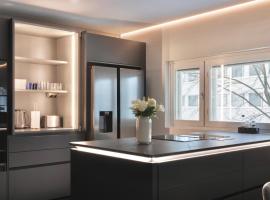 Design home with sauna and spa in central Helsinki: Helsinki'de bir otel