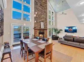 Lakefront Sunsets, Hot Tub, Pool Table, Kayaks