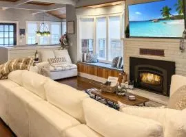Picket Fences - Great Downtown Location