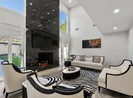 Luxury 7BR 10BD Resort Estate Pool, Spa & Sauna!