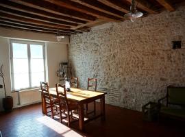 A la bouteille inépuisable, Hotel in Jargeau