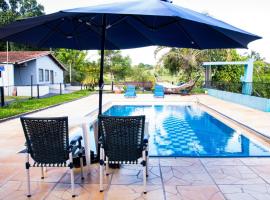 Casa com Vista, Piscina e Churrasqueira no Araras, Hotel in Piraju