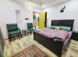 Alzahir GUESTHOUSE & HOTEL near Islamabad Embassy