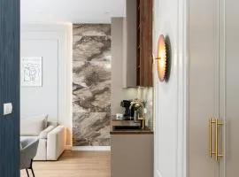 Old Town 5min Main Market Square Perfect Apartment AC WiFi Parking Balcony