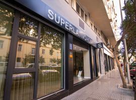 Hostal Superlativo Trinidad, hostel em M&aacute;laga
