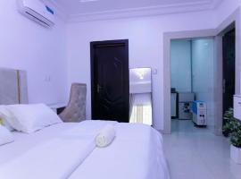 Studio apartment GRA IKeja, hotel i Ikeja