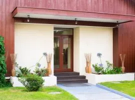 Villa del Rio Express