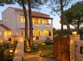 Luxury Villa "Ivone" in Almyros Beach - Private Villa near the Sea