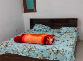 SPOT ON RJ palace, hotel v destinaci Etāwah