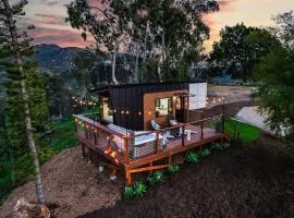 Mountain Top Tiny Home & Hot Tub