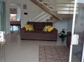 Casa espaçosa a 900 mtrs da praia