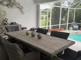 Charming 3bed 2bath Palmetto Pool Home