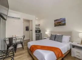 Pet Friendly Studio Next To Food Pavilion
